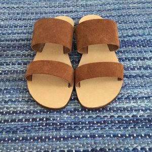 NATIVE STEVE MADDEN SANDALS